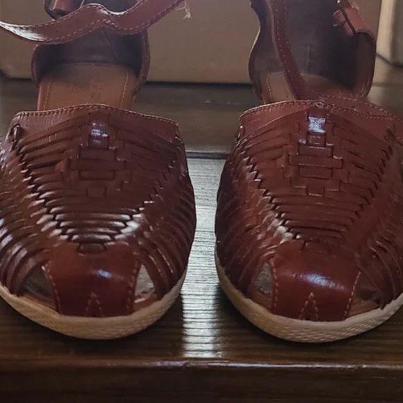 MAYA HUARACHES HANDMADE WEDGE SANDALS - Picture 5 of 7